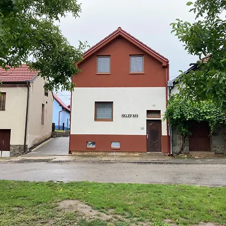Sklep 353 Villa Velke Bilovice Exterior photo