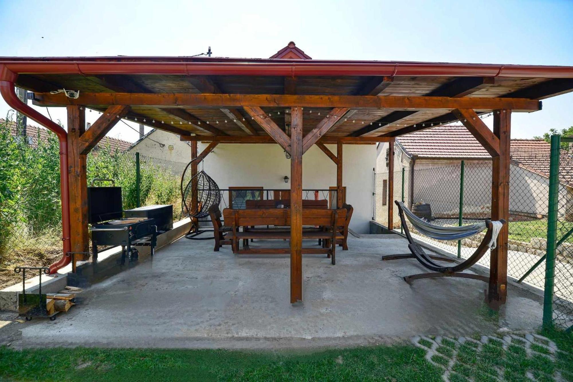 Sklep 353 Holiday home *